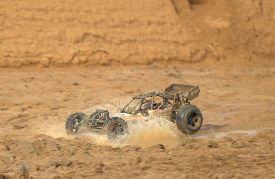 HPI Baja 5B brushless (Maßstab 1:5) 11kg, 6kw maximale Leistung