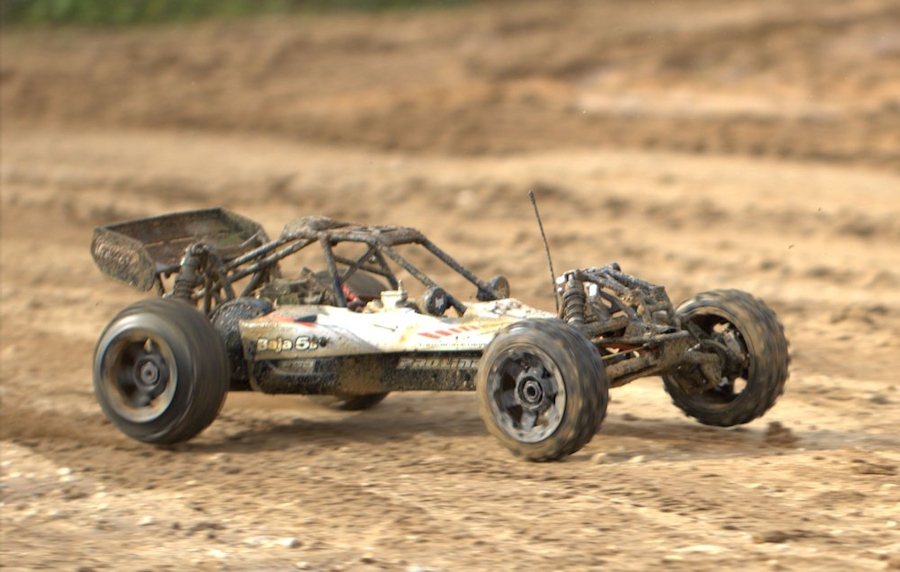 HPI Baja 5B brushless (Maßstab 1:5) 11kg, 6kw maximale Leistung