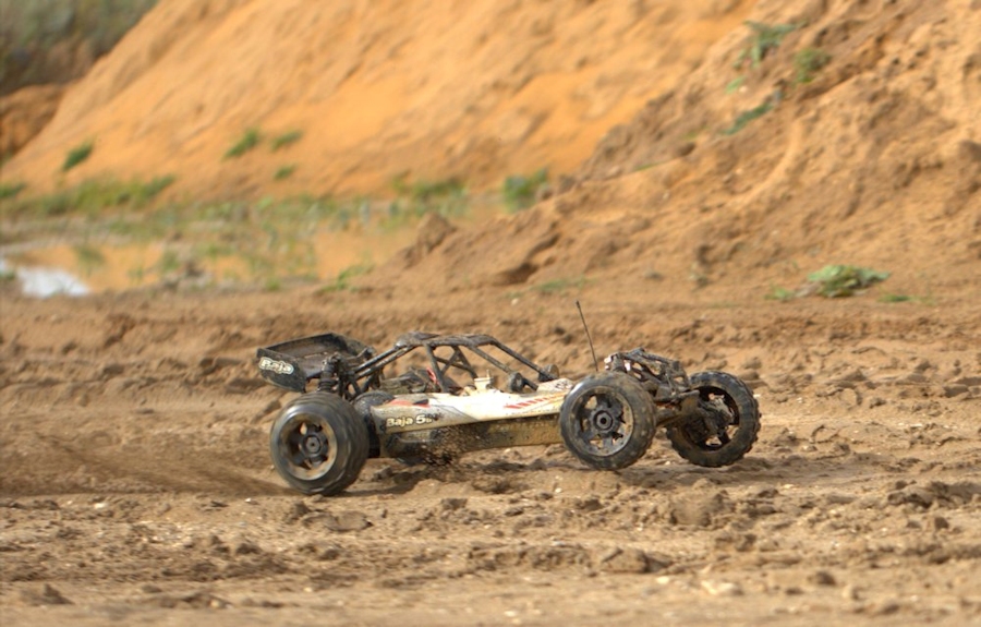 HPI Baja 5B brushless (Maßstab 1:5) 11kg, 6kw maximale Leistung
