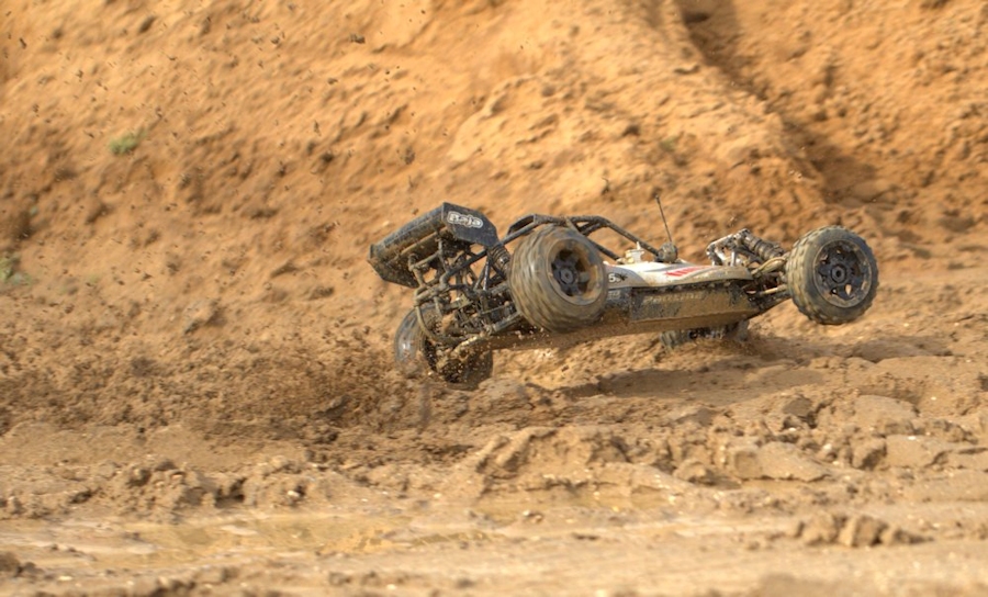 HPI Baja 5B brushless (Maßstab 1:5) 11kg, 6kw maximale Leistung