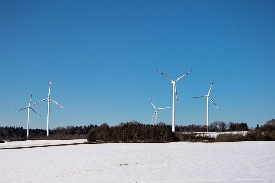 5 der 7 Windräder vom Windpark Waldhausen