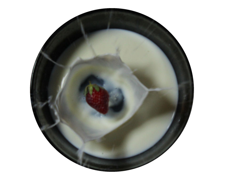 Erdbeere in Milch