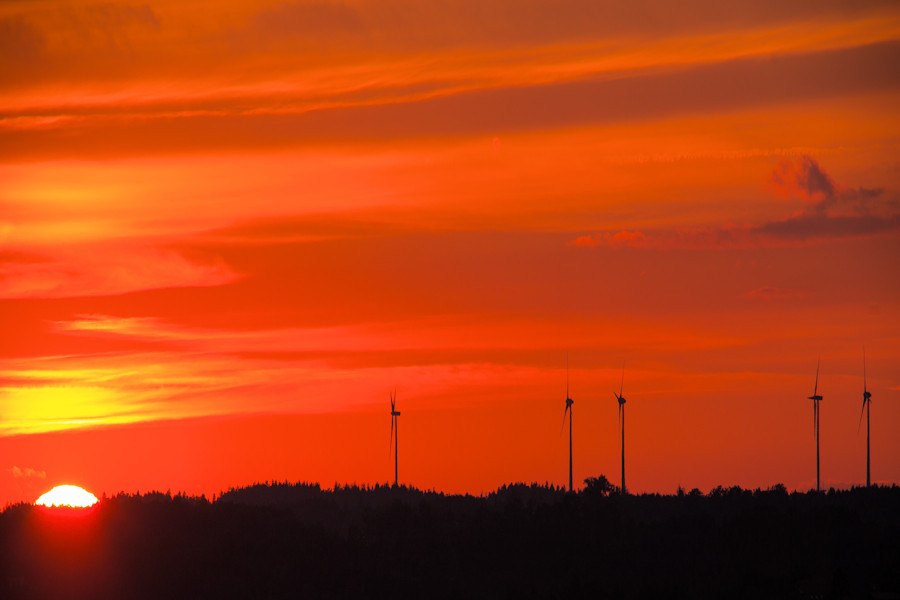 Sonnenuntergrang beim Windpark Ruppertshofen 1