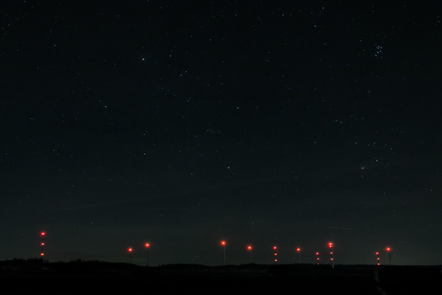 Sternenhimmel überm Windpark Waldhausen