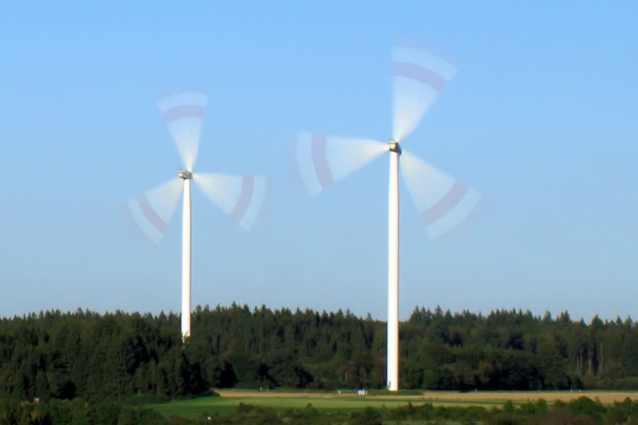 Windpark Waldhausen zwei der sieben Windräder